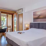 Cape & 5* Kanapitsa (Skiathos)
