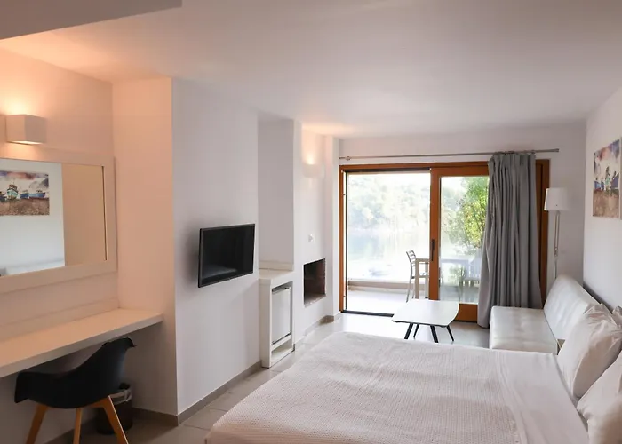 Cape & 5* Kanapitsa (Skiathos)