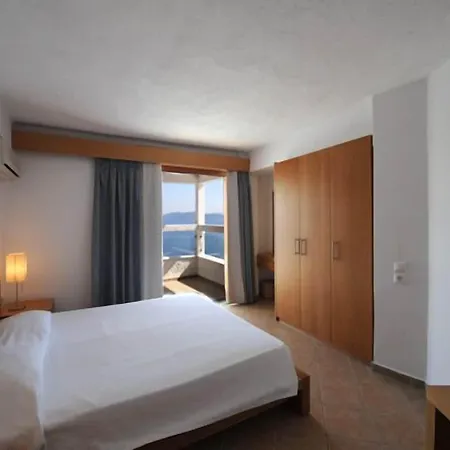 Cape & Kanapitsa (Skiathos)