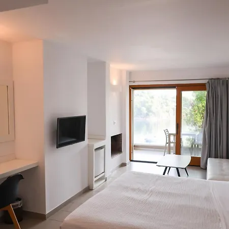 Cape & 5* Kanapitsa (Skiathos)