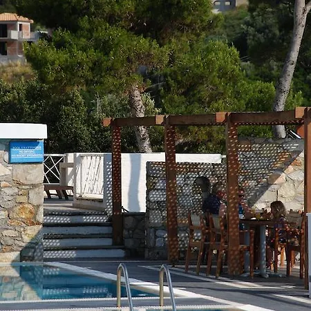 Cape & 5* Kanapitsa (Skiathos)