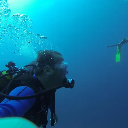 Cape & Kanapitsa (Skiathos)