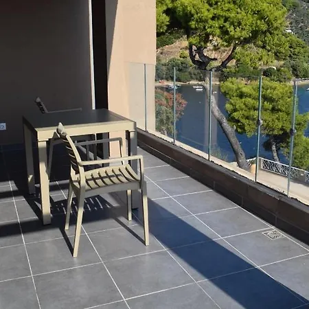 Cape & Hotel Kanapitsa (Skiathos)