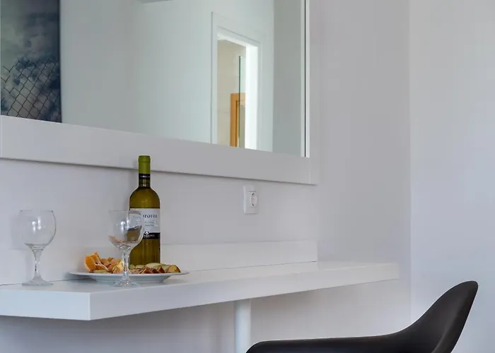 Cape & Kanapitsa (Skiathos)